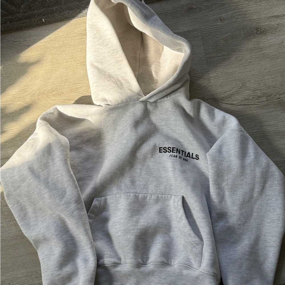 Light oatmeal Essential hoodie